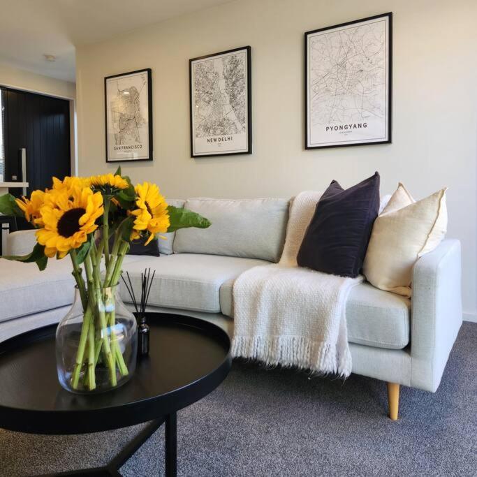 Central Home With Internal Garage - Close To Cbd! Christchurch Exterior foto